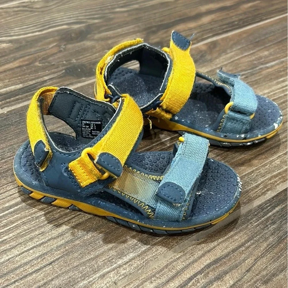 Boys Size 8 Toddler Blue Yellow‎ Strappy Sporty Sandals